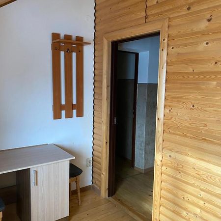 Домашній Затишок Hostel Stryi Ngoại thất bức ảnh
